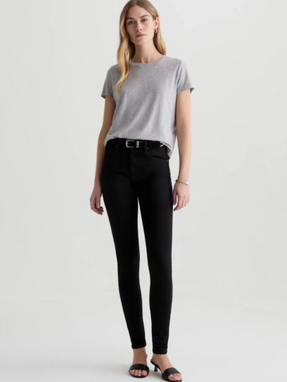 Like New! AG The Farrah Skinny Ankle High Rise Jeans Black Size 30R